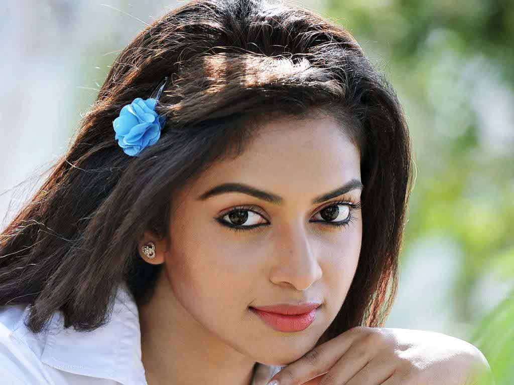 Amala Paul Image Free Download