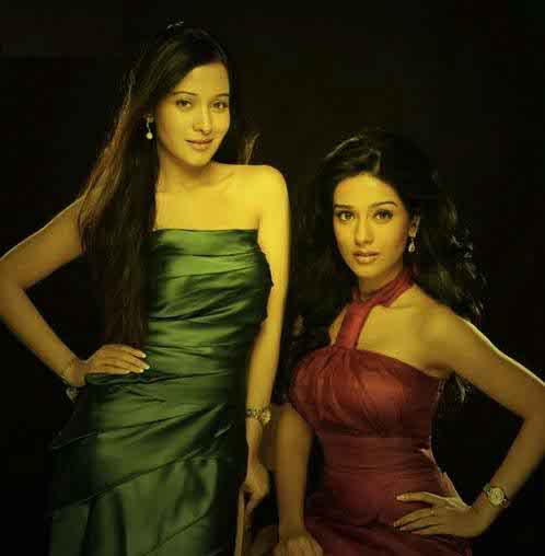 Amrita Rao twin Sis