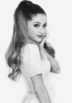 Ariana Grande Image