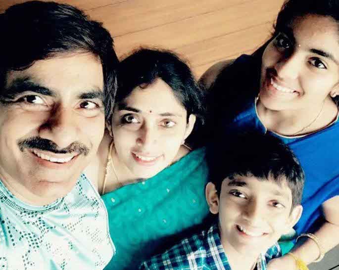 Raviteja wife son daughter