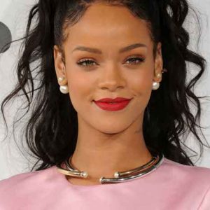 Rihanna Biography – Images, Age, DOB, Height, Weight, Family, Songs