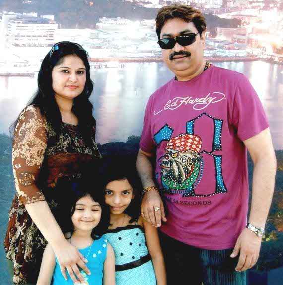 Singer Kumar Sanu Family