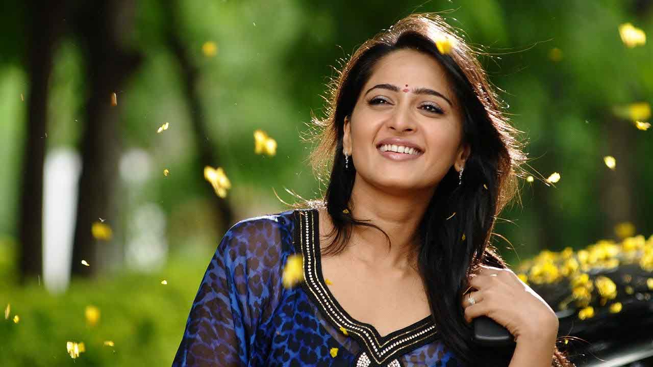 anushka shetty biography