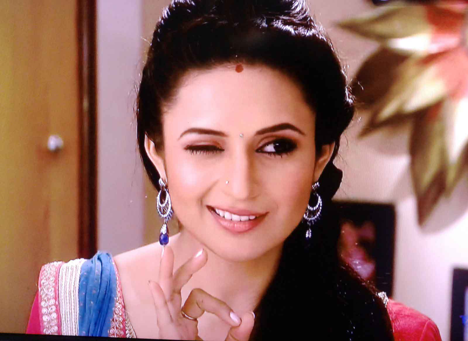 Divyanka Tripati HD Image Free Download