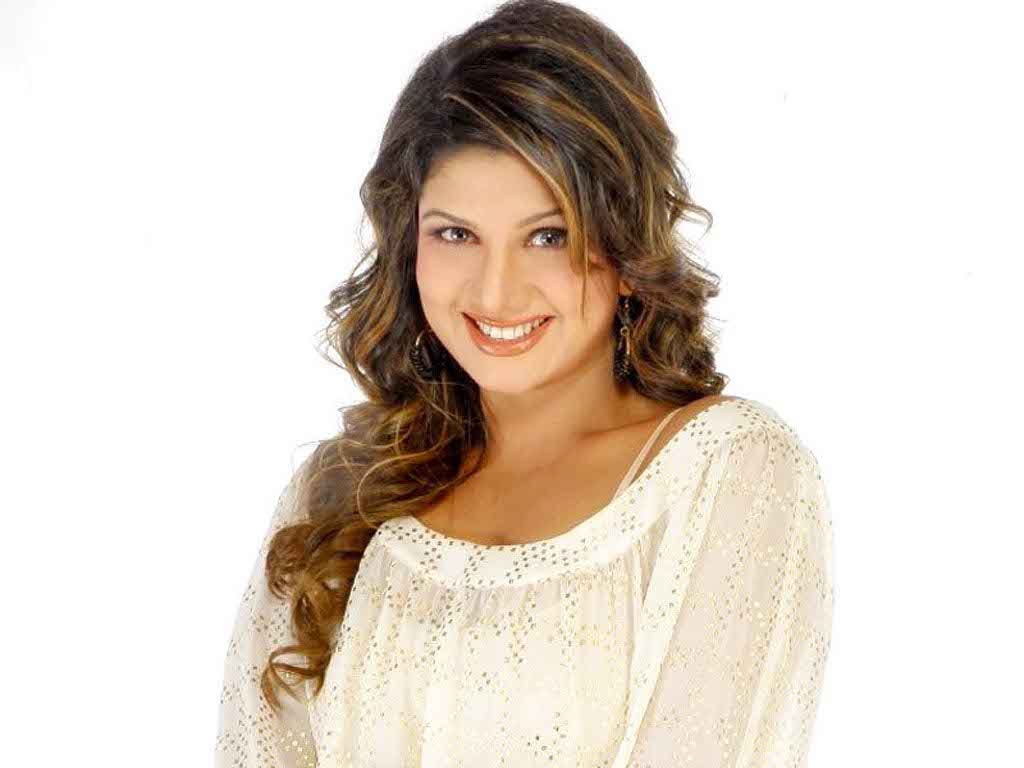 Rambha Biography – Wiki, Real Name, Age, Height, Family, Movies, Marriage  Pics, DOB, Awards,etc.