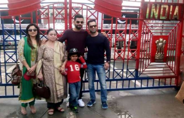 Virat Kohli Family Pic